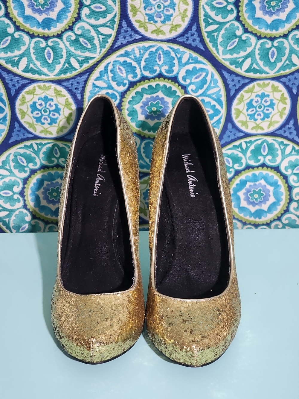 Michael Antonio Gold Glitter Platform Pumps Heels Sparkling Party Shoes Size 9